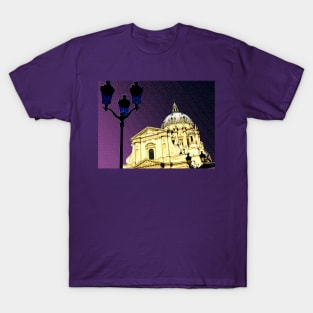 France. Paris. The church of the Val-de-Grâce. T-Shirt